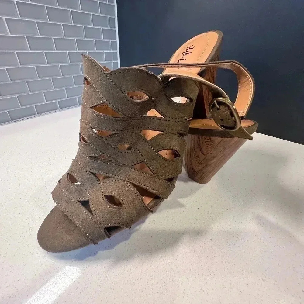 Style & Co Olive Suede Slingback Heels Size 10